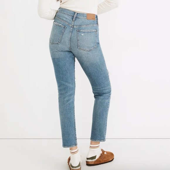 The Petite Perfect Vintage Jean in Denman Wash - Picture 1 of 6